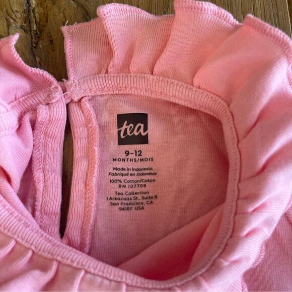 Tea Collection Long Sleeve Floral Jumpsuit with Ruffle Neckline Size 9-12M - Picture 2 of 3